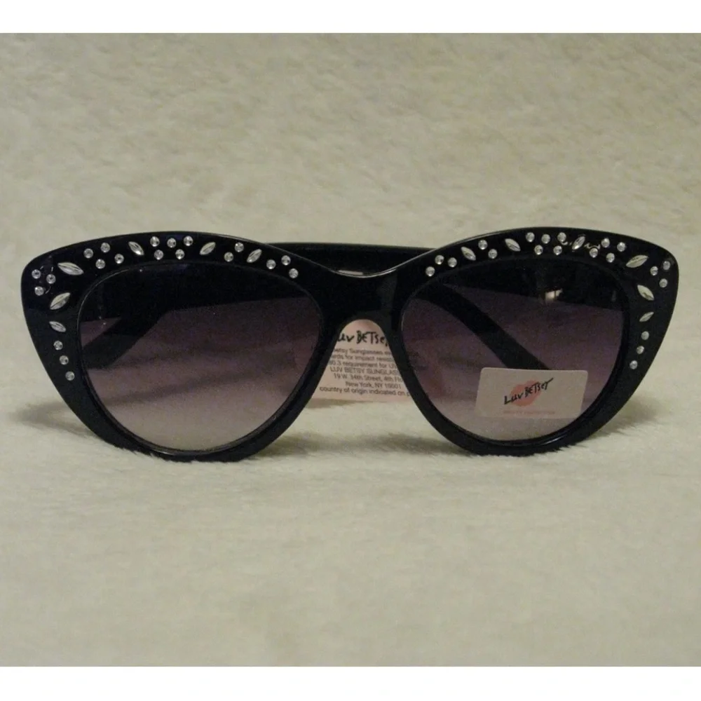 Betsey Johnson Black Crystal Cat Eye Sunglasses Luv Betsey Style NWT
